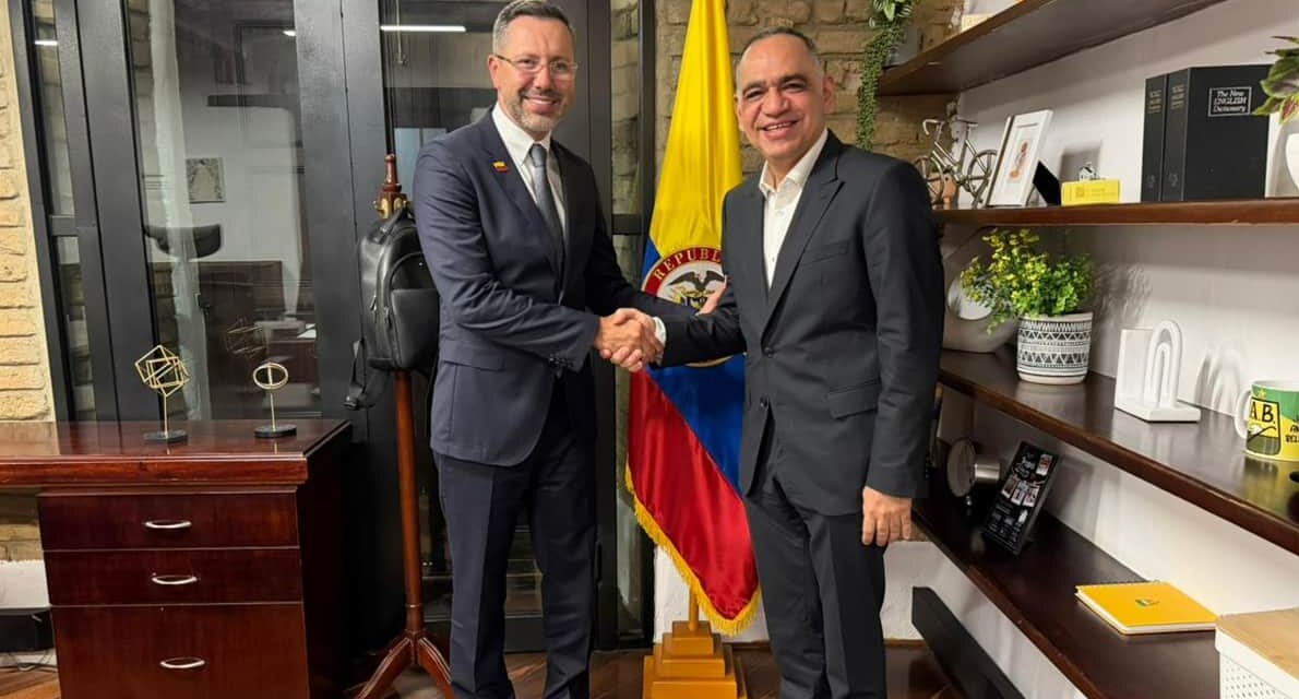 Afianzar los que hay y más proyectos estratégicos para Santa Marta busca alcalde Pinedo en reunión con MinVivienda