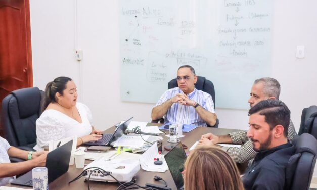 Alcalde Carlos Pinedo presidió primera reunión de Junta Directiva de la empresa  ESSMAR