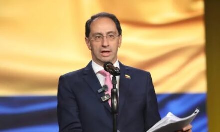 Una nueva mentira es neutralizada: No hay decreto de retiro forzoso a funcionarios y docentes pensionados