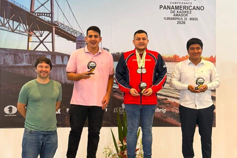 Ramón Junior González logra doble oro en el Panamericano Amateur de Ajedrez y clasifica al Mundial de Malasia