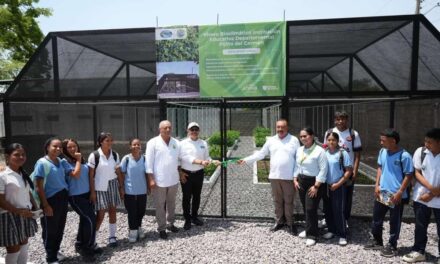 CORPAMAG entrega dos viveros bioclimáticos a instituciones educativas de Pijiño del Carmen y Guamal