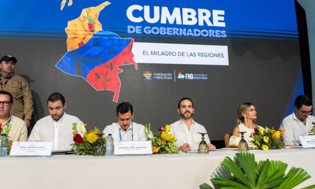 Presidente De La Espriella reconoce el liderazgo de Margarita Guerra