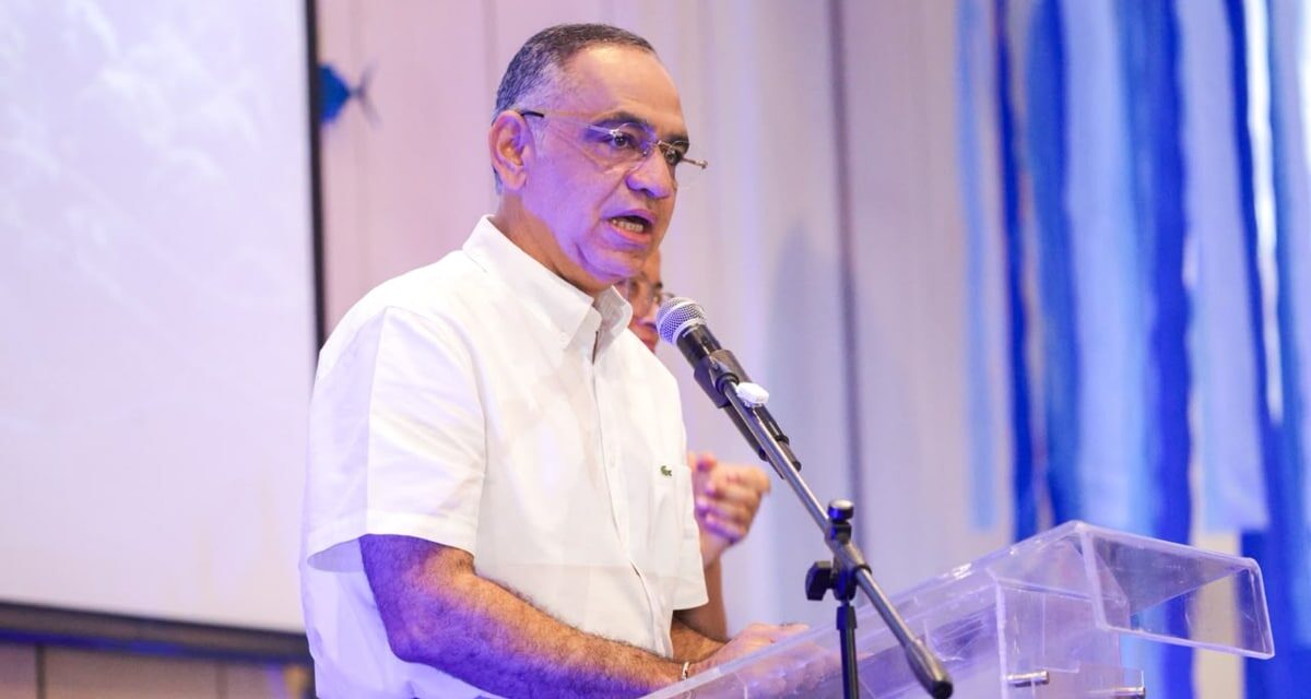 “Que el mar que nos une también nos inspire a cuidarlo”: Alcalde Pinedo en InnovAzul Caribe