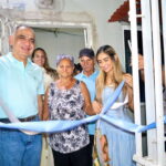 Alcalde Pinedo entrega, en El Paraíso de Gaira, mejoramientos de vivienda