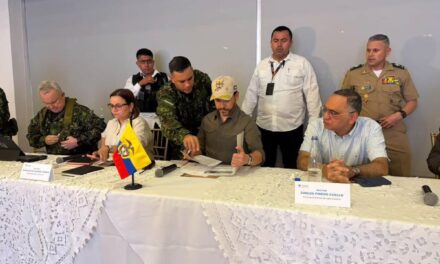 Con el presidente De La Espriella a la cabeza, autoridades se la juegan por una Santa Marta en normalidad