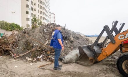 Lluvias, pero más la falta de cultura ambiental afecta a la Playa Los Cocos