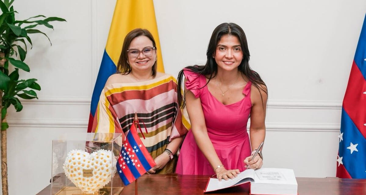 Gobernadora Margarita Guerra posesiona a nuevos gerentes de hospitales en Ciénaga y El Banco