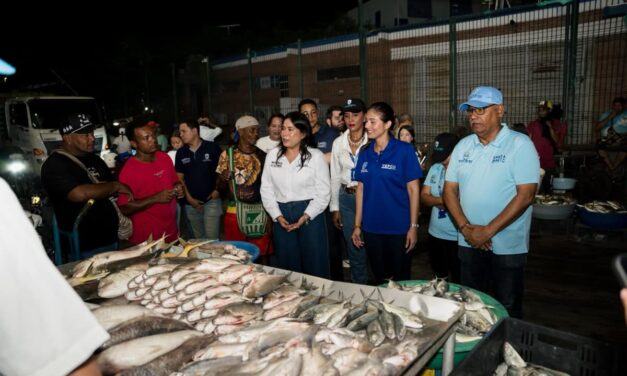Alcaldía une esfuerzos por la recuperación y reactivación del Mercado Público de Santa Marta